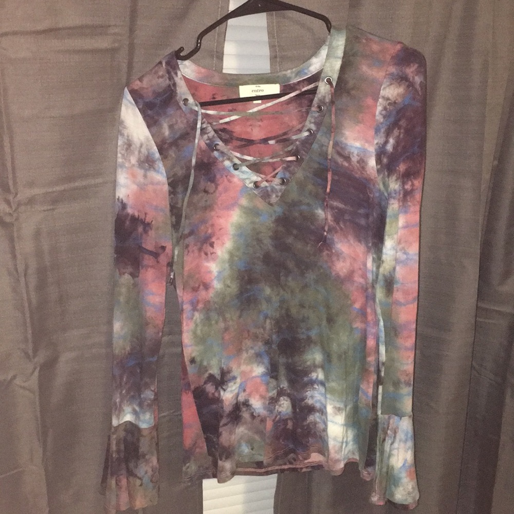 Tie-Dye Flowy-Sleeve Top